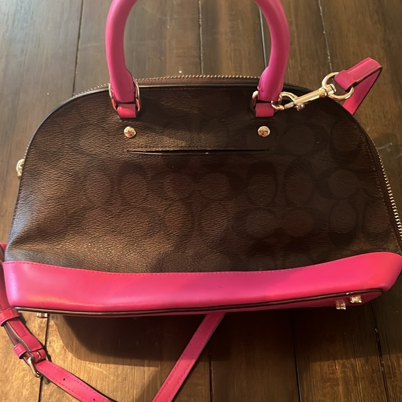 Coach purse - Picture 3 of 4